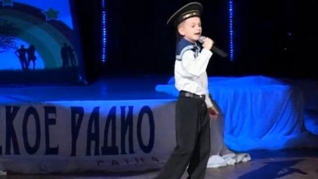 Чепіль Ростислав-1(пед. по вокалу Елена Собко).flv смотреть онлайн