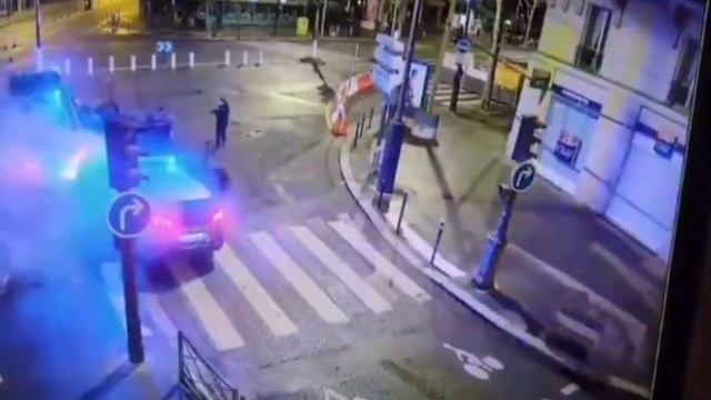 Тем временем в Париже смотреть онлайн