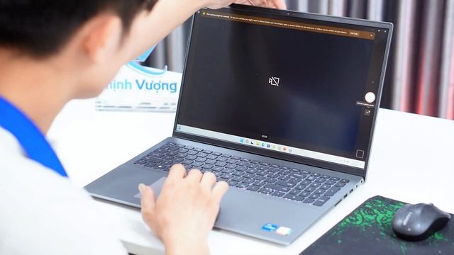 [REVIEW] Dell Vostro 5630 (2023) - Laptop Văn Phòng Màn16 Inch Giá Rẻ Siêu Bền #laptopthinhvuong смотреть онлайн