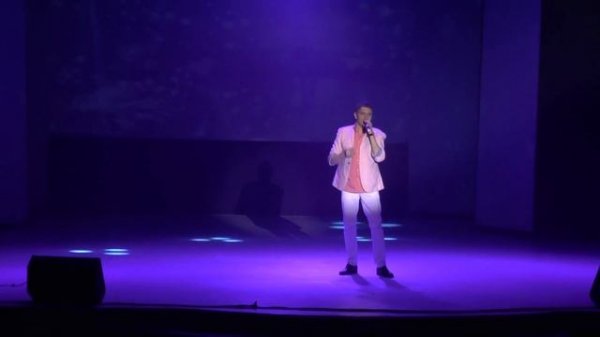 Студия Эстрадного вокала "Стелс". Поет Кирилл - Народный