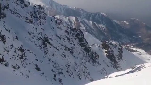 Кулуар с плеча Эдельвейс. SnowLab Shymbulak смотреть онлайн