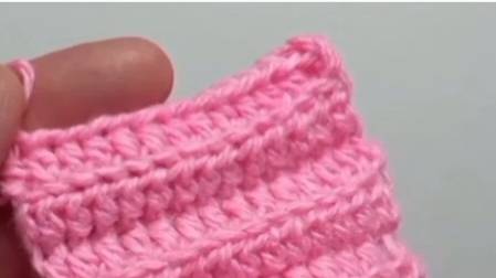 Неожиданно простая резинка крючком. Новичкам понравится смотреть онлайн
