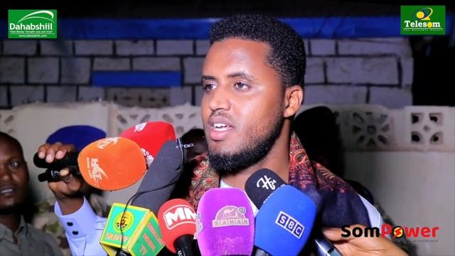 Suuqa Burco Saamayna Kuma Yeelan Dagaaka Laascanod Maayir Ku Xigeenka Burco" Mukhtaar Baaryare смотреть онлайн