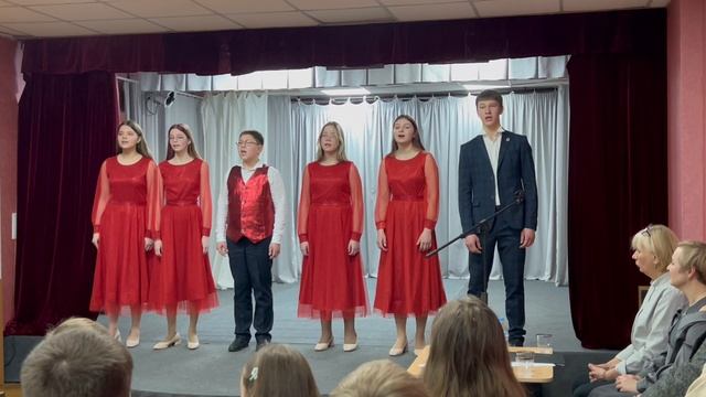 "Не забывайте подвига солдата" муз. и слова А. Колесникова, исп. вокальный ансамбль Элегия смотреть онлайн