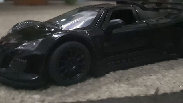 KINSMART gumpert apollo sport review by superracers смотреть онлайн