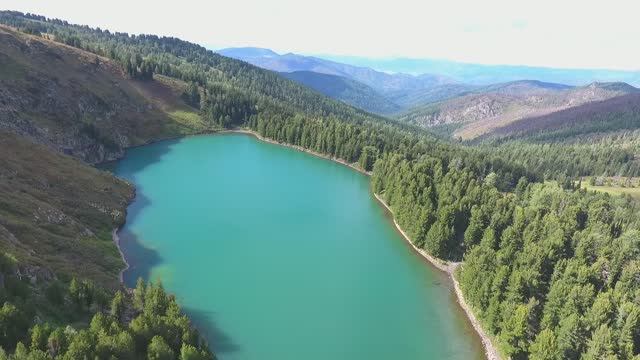 Великолепный Алтай в любое время года. Видео для релакса со звуками природы.