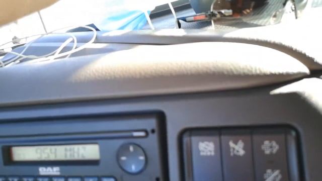 Някой си е забравил ремаркето дейба. #Зад_Волана смотреть онлайн