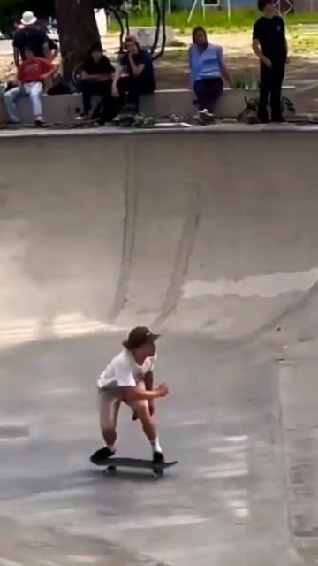 😱#shorts #viral #youtubeshorts #trending #dubai #india #skydiving смотреть онлайн