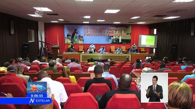 Chequea Valdés Mesa programa alimentario en Santiago de Cuba смотреть онлайн