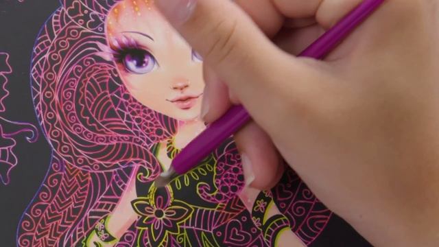 Набор для рисования техникой граттаж для девочек, серия "Petulia" (14 эскизов, 2 скребка) смотреть онлайн