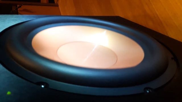 Klipsch R-12SW frekvencia 50 Hz смотреть онлайн