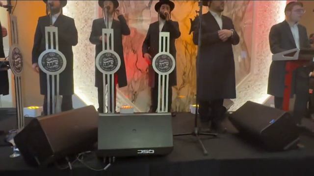 Chesky Schwartz On Keys & Lipa Schmelzer & Shira Choir