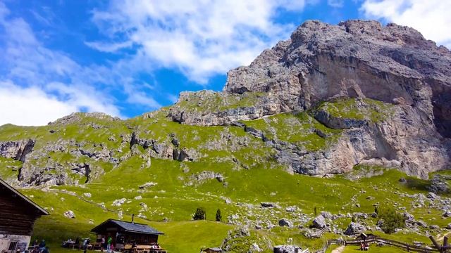 Dolomites Italy Top 7 Trails / Stunning Sceneries and Information / ep.01 Seceda Trekking смотреть онлайн