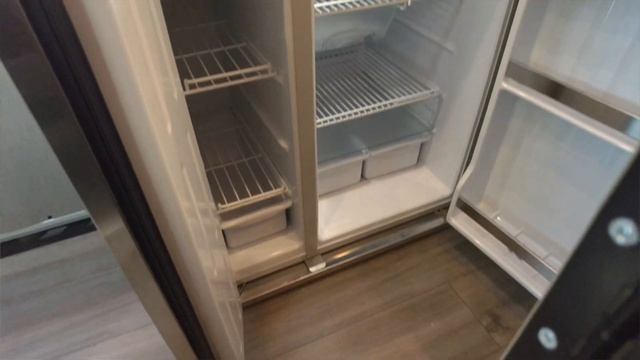 VAN TOUR | Custom Van Build | Sprinter 170" 4x4 w/ roomy indoor shower | Rossmönster Vans | 184 смотреть онлайн