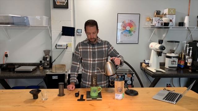 How to use a scale to brew coffee (AeroPress) смотреть онлайн