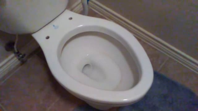 A Four Second Toilet Video смотреть онлайн