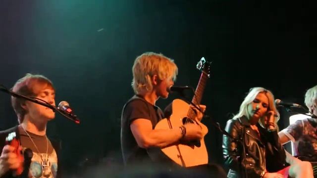 R5 - (I Can't) Forget About You - Live at #RockThatRock Premiere - 6/9/14 смотреть онлайн