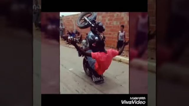 Grau Com A Novinha Na Garrupa Ela Brizou No Meu Trage