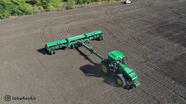 Посев озимого ячменя. Трактором john deere 8335r, и сеялкой great plains смотреть онлайн