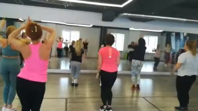 Египетские танцы, вид сзади смотреть онлайн