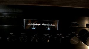 Стрелочные индикаторы в усилитель.