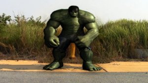 Мальчик превращается в Халка