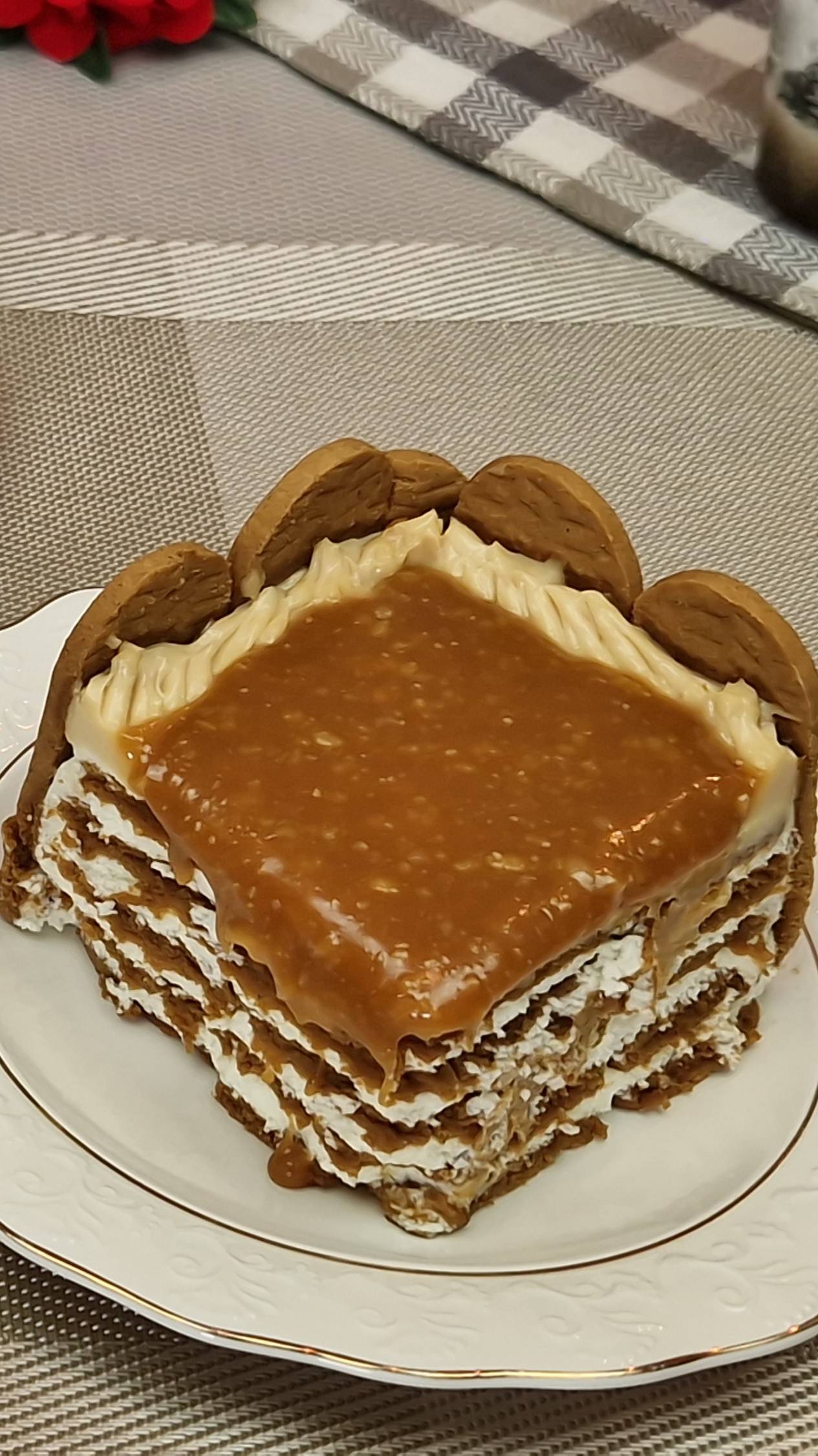 Новый Рецепт | Карамельно-имбирный торт | Торта без выпечки | @VkusnoProstoBistro | #shorts #торты смотреть онлайн