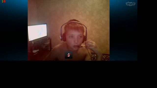 Чувак жестко бухой!!! Смотреть до конца!!! смотреть онлайн