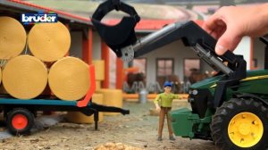 Трактор Bruder John Deere 7930