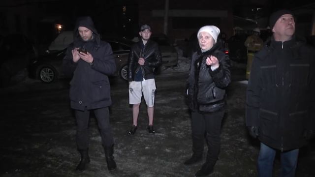 Из 3 сгоревших машин 2 принадлежали председателям ТСЖ. смотреть онлайн