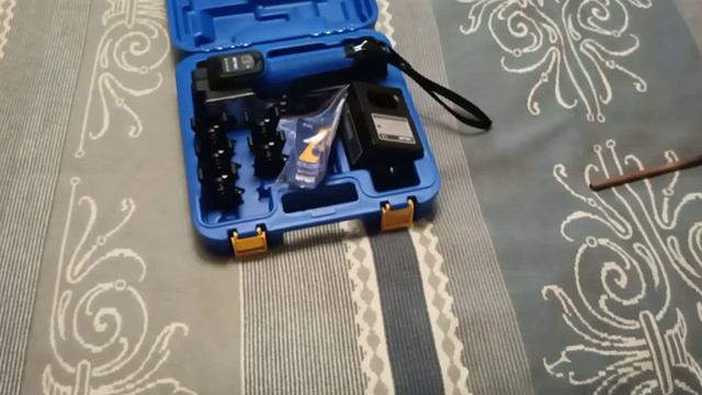 аккумуляторная вальцовка VALUE VET-19LI (360p)