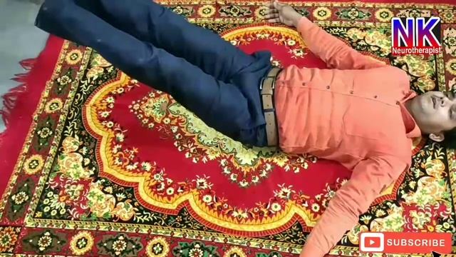 ऊपर चढ़ी हुई नाभि को नीचे लाने का आसान तरीका Navel setting смотреть онлайн