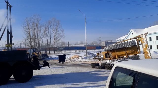 https://youtu.be/mTl-itmBcDM Подъем трактора Нижнеудинск!! смотреть онлайн