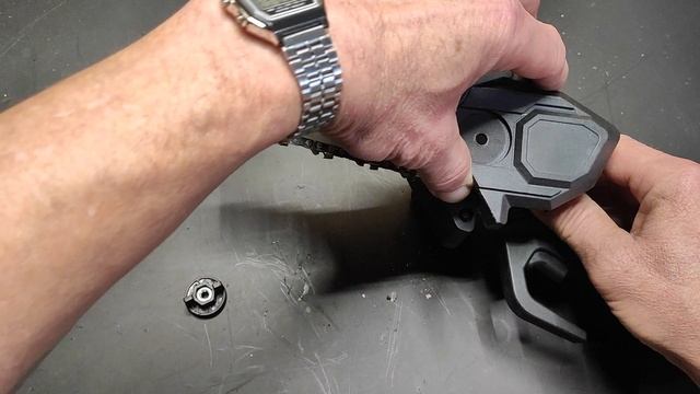 Аккумуляторная мини пила - надо ли устанавливать масляный насос?