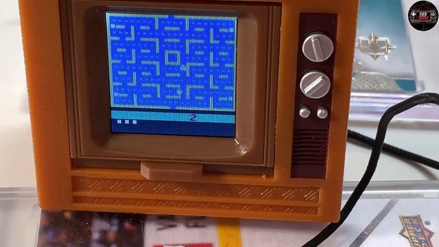 Tiny Arcade Atari 2600 - World Smallest Mini Console Review! смотреть онлайн