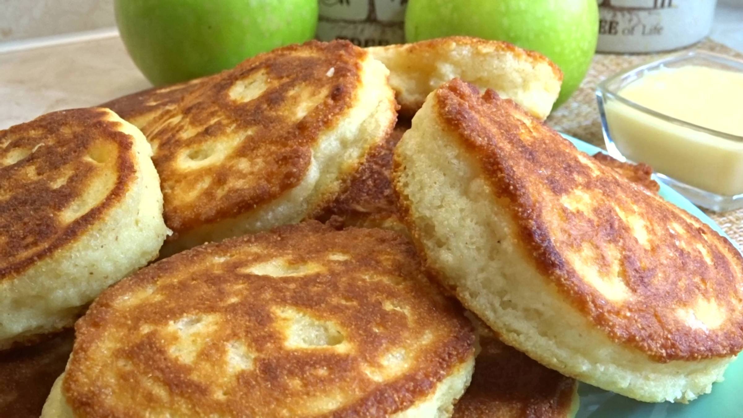 ПЫШНЫЕ ОЛАДЬИ БЕЗ МУКИ и ДРОЖЖЕЙ. Целая гора Вкуснятины за копейки смотреть онлайн