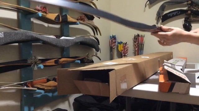 Ragim Raven 66” long bow Unboxing. смотреть онлайн