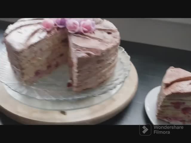 Очень вкусный ТОРТИК к чаю и  не только!! Самый вкусный, нежный и несложный в приготовлении!