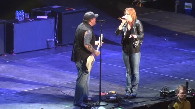 Black Stone Cherry - Peace is Free with Lzzy Hale duet - Live - Leeds 2016 смотреть онлайн