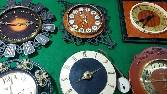 Настенные часы СССР. Часть 2.