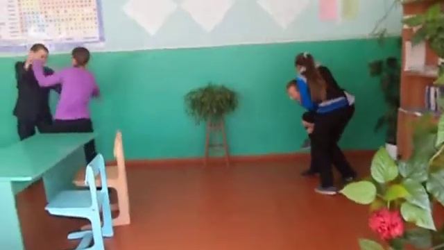 вот как надо отдыхать на перемене смотреть онлайн