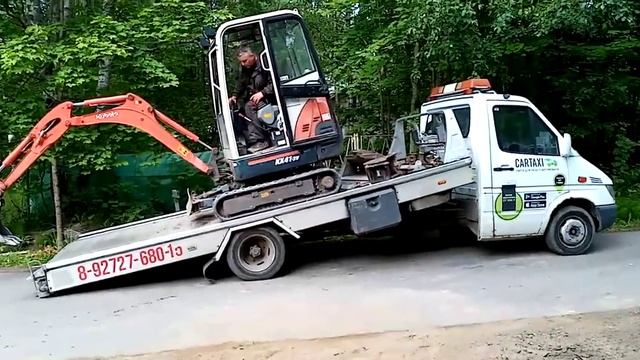 Погрузка миниэкскаватора Kubota Kx41 на эвакуатор.