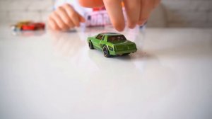 Марк не может выбрать машину, с которой будет играть