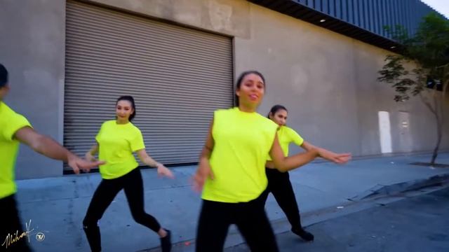 The best dances for a song ABUSADAMENTE #BEST DANCE# Лучшая подборка танцев под известную всем песн смотреть онлайн