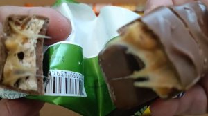 🍫 Satisfying Video | Unpacking Snickers and Kinder Country ASMR 🍫