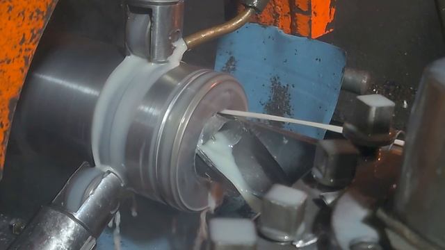 Сверление отверстия диаметром 60 мм в муфте d=110 мм / Drilling a hole d=60 mm in a clutch d=110 mm смотреть онлайн