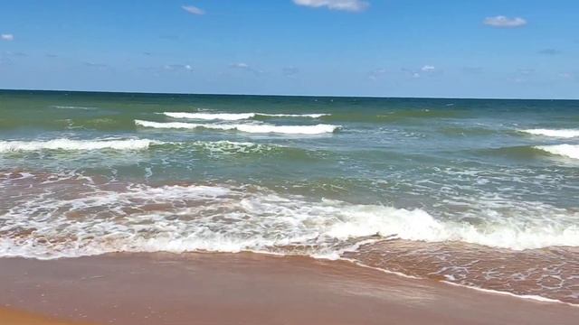 Кучугуры. Приехали на Азовское море, показываю обстановку. Море теплое, а купаться нельзя смотреть онлайн