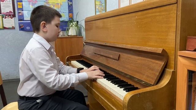 Вариации на белорусскую народную песню Савка и Гришка. Исп.Итальянцев Степан, 1 класс смотреть онлайн