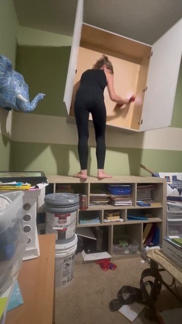 женщина и ремонт.mp4