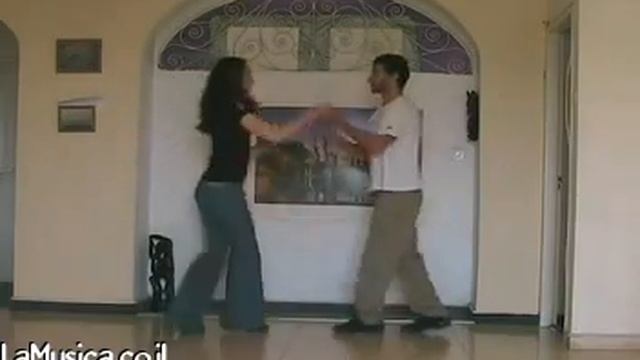 Salsa variation - Enchufala Doble